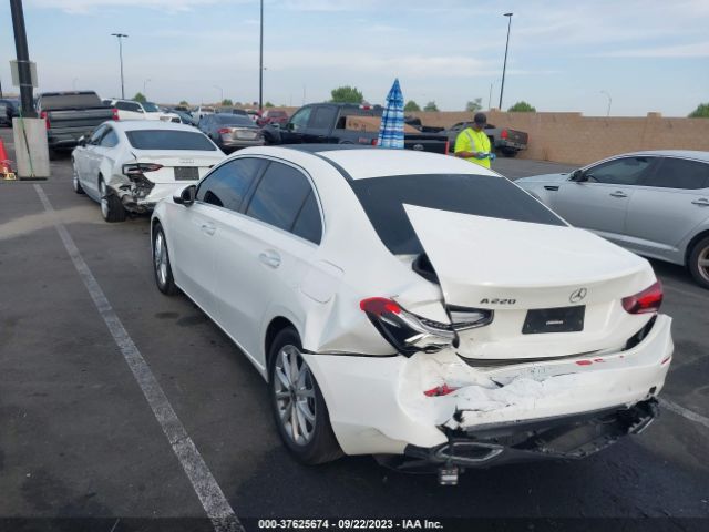 W1K3G4EB3MJ279590 Mercedes-Benz A-class A 220