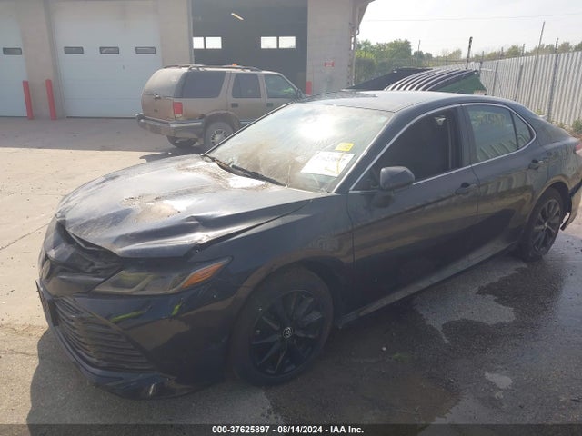 Toyota CAMRY LE 2019 4T1B11HK5KU766945 Image 2