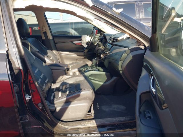KNMAT2MT8JP548655 Nissan ROGUE SV
