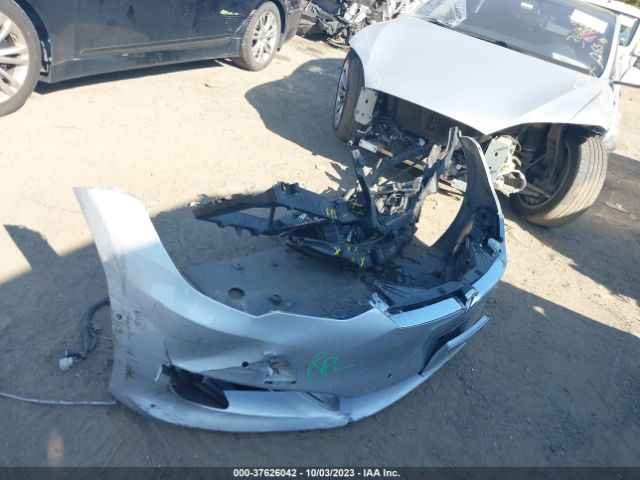 5YJSA1E2XJF270099 Tesla Model S 75d/100d/p100d