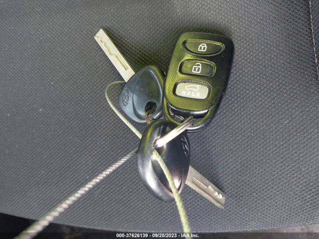 2016 HYUNDAI VELOSTER VIN: KMHTC6AD2GU265820