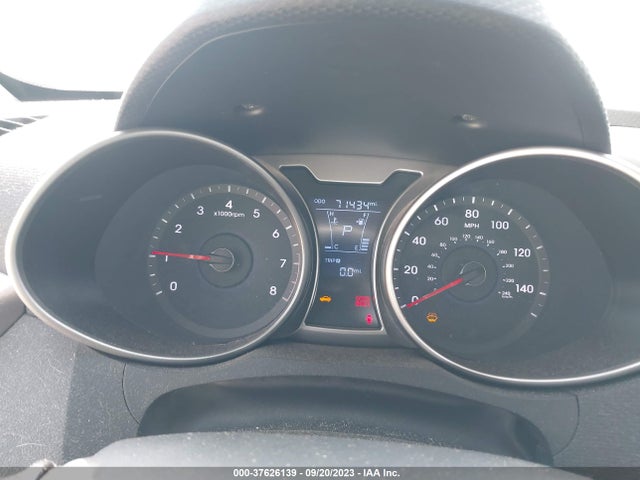 2016 HYUNDAI VELOSTER VIN: KMHTC6AD2GU265820