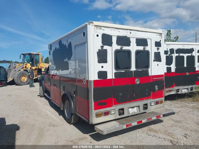 2015 Ford F-450, VIN: 1FD0X4HT4FEC17348