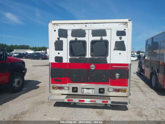 2015 Ford F-450, VIN: 1FD0X4HT4FEC17348