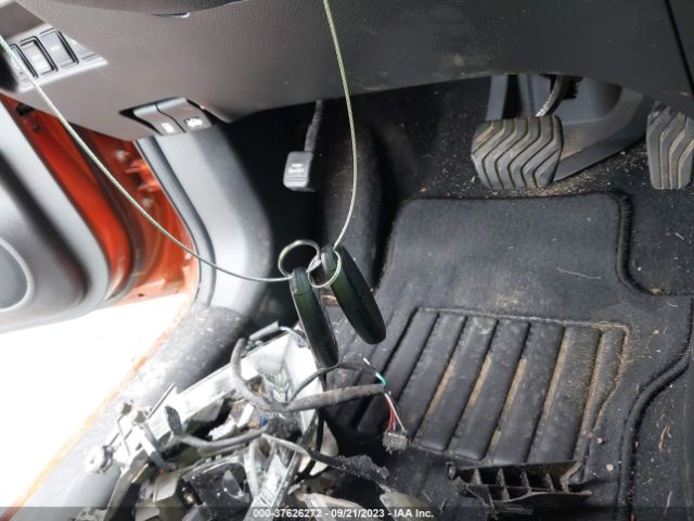5N1AT2MV9HC757823 Nissan Rogue Sl