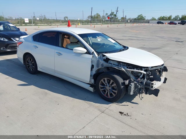 Nissan Altima 2.5 S 2015 1N4AL3AP2FN397236 Image 1