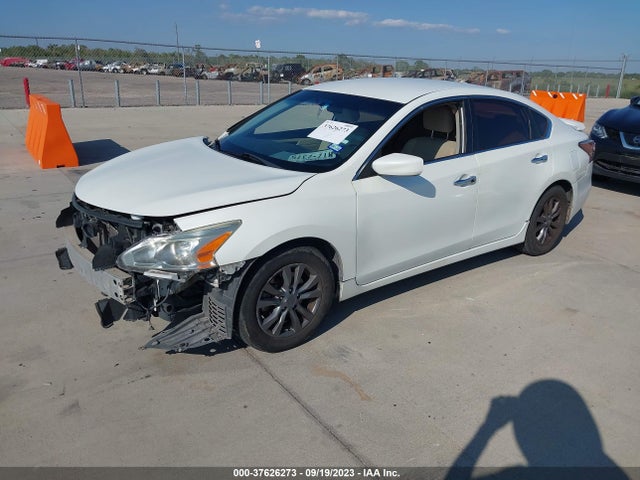 Nissan Altima 2.5 S 2015 1N4AL3AP2FN397236 Image 2