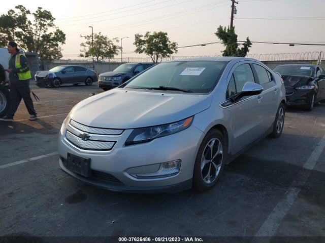 Chevrolet Volt 2014 1G1RF6E48EU122893 Image 2