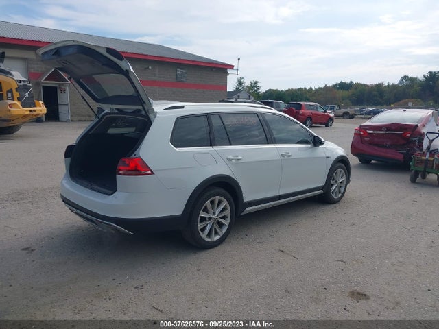 3VWH17AUXHM527219 Volkswagen Golf Alltrack S/se/sel
