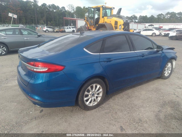 Ford FUSION S 2017 3FA6P0G71HR397292 Image 4