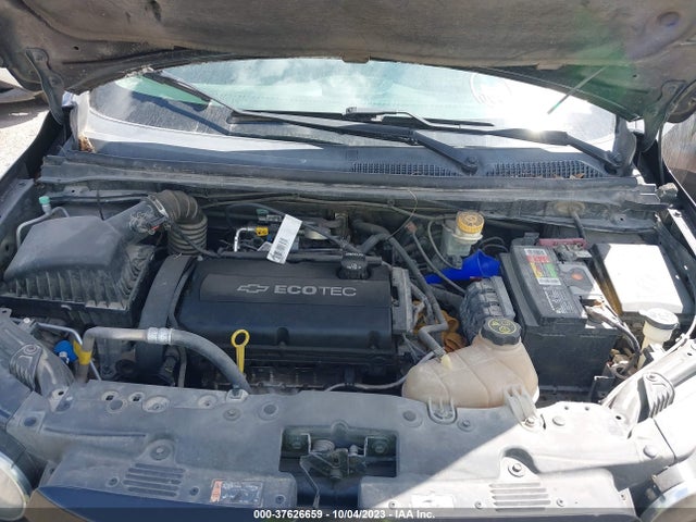 Chevrolet SONIC LT 2015 1G1JC5SH8F4143087 Image 10