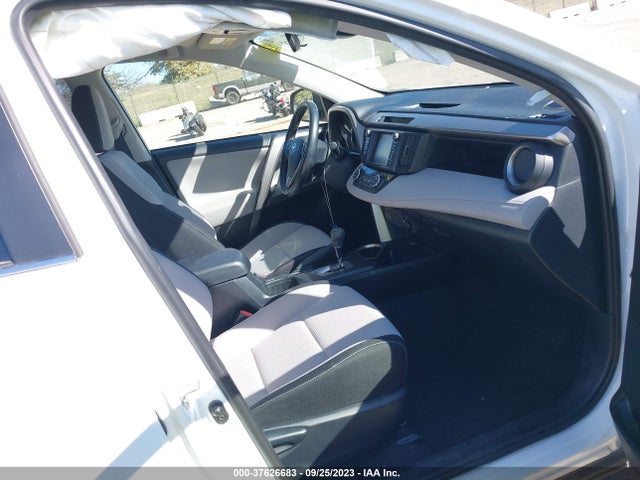 Toyota RAV4 HYBRID 2018 JTMRJREV8JD165477 Image 5