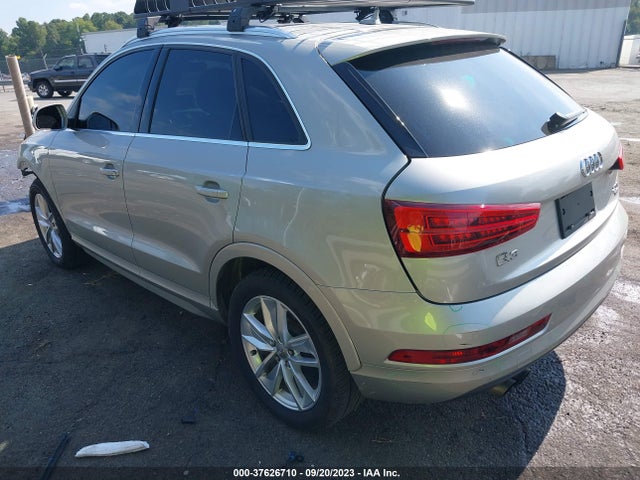 WA1EFCFS8GR021533 Audi Q3 Premium Plus