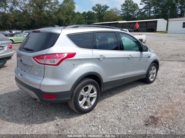 1FMCU0GX5EUB54851 Ford ESCAPE SE