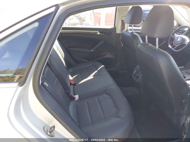 1VWBT7A31GC033449 Volkswagen Passat 1.8t Se