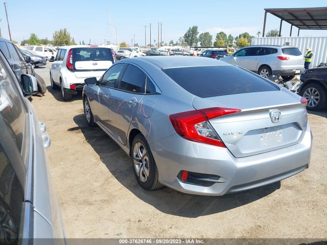 Honda Civic Lx 2018 2HGFC2F52JH542988 Image 3