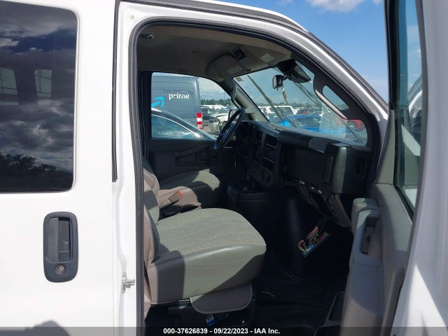 Chevrolet Express Passenger Lt 2019 1GAZGPFG0K1229056 Image 5