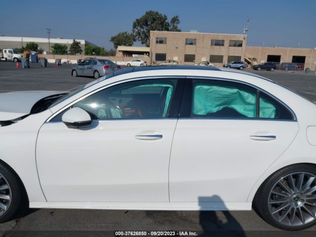 WDD3G4EB8KW020240 Mercedes-Benz A-class A 220