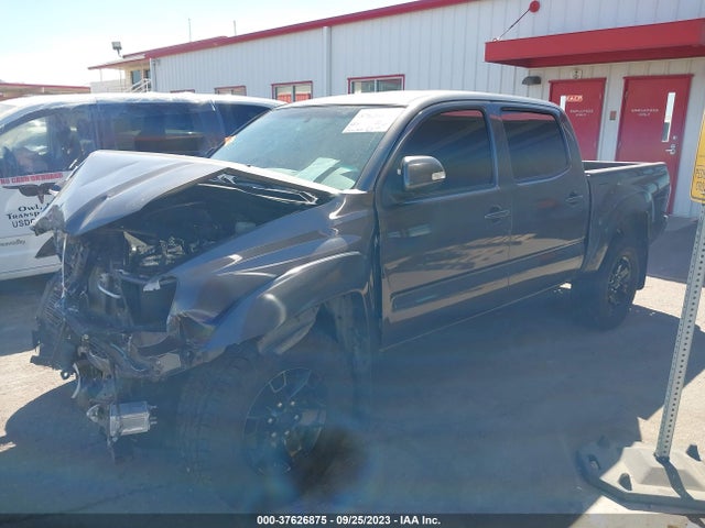 Toyota Tacoma Prerunner 2015 5TFJX4GNXFX040112 Image 2