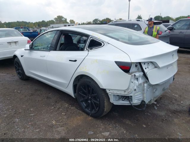 5YJ3E1EA8LF658886 Tesla Model 3 Standard Range