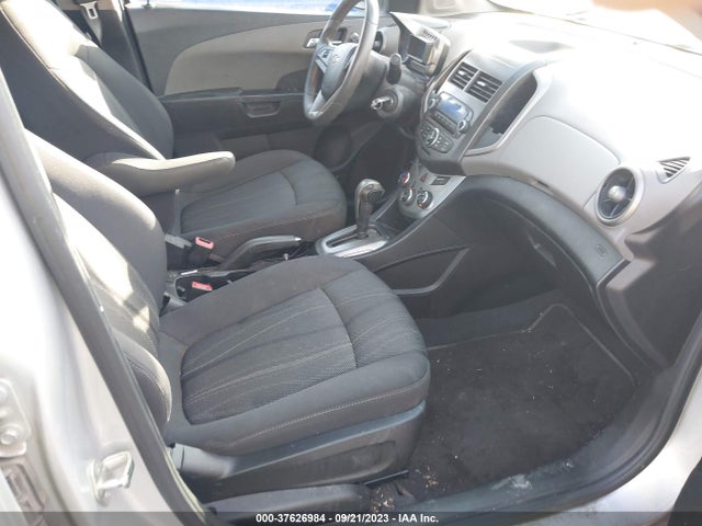 Chevrolet SONIC LT 2015 1G1JC5SH7F4108217 Image 5