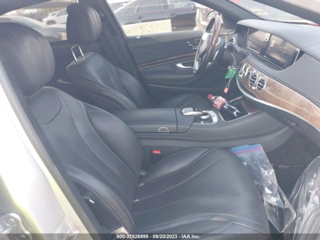 WDDUG8FB6FA129129 Mercedes-Benz S-class S 550