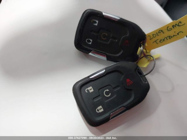 3GKALTEV1KL153546 GMC Terrain Sle