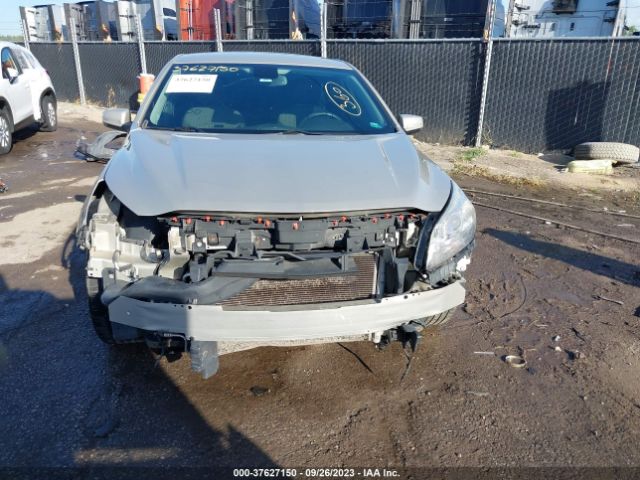 1G11D5SL7FF291205 Chevrolet MALIBU 2LT