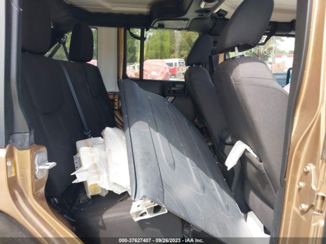 1C4BJWDG3FL638850 Jeep Wrangler Unlimited Sport