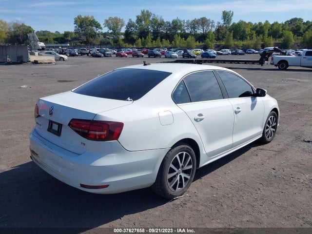 3VWB67AJ1HM319243 Volkswagen Jetta 1.4t Se