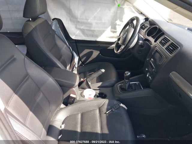 3VWB67AJ1HM319243 Volkswagen Jetta 1.4t Se