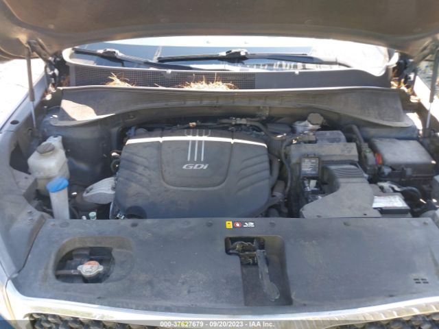 5XYPGDA52JG391143 KIA Sorento Lx V6