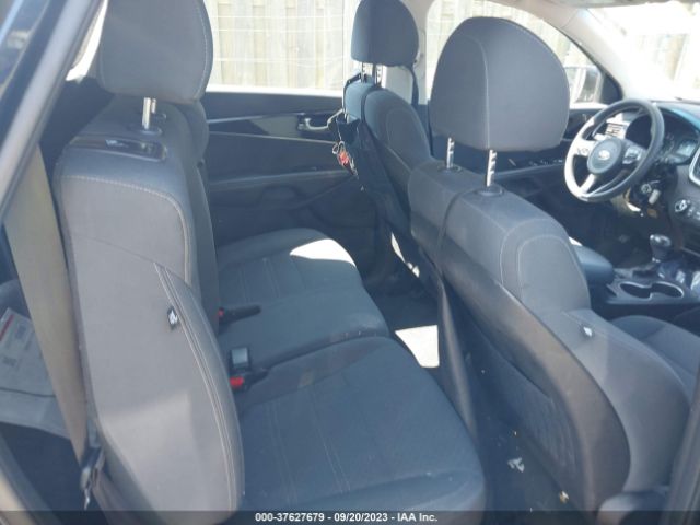 5XYPGDA52JG391143 KIA Sorento Lx V6