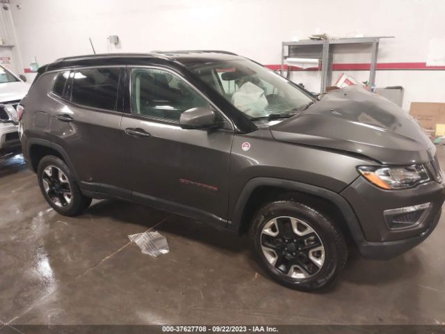 3C4NJDDB6JT401529 Jeep Compass Trailhawk