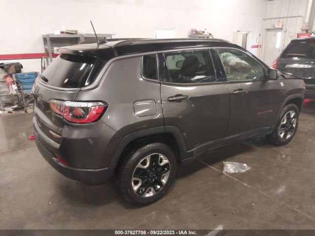 3C4NJDDB6JT401529 Jeep Compass Trailhawk