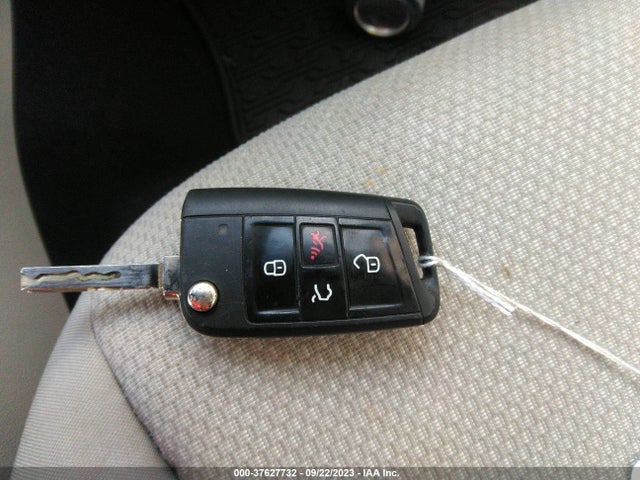 2019 VOLKSWAGEN JETTA S VIN: 3VWN57BU2KM236288