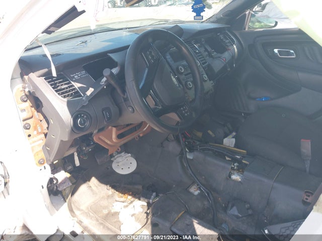 Ford SEDAN POLICE INTERCEPTOR 2015 1FAHP2MK4FG157297 Image 6