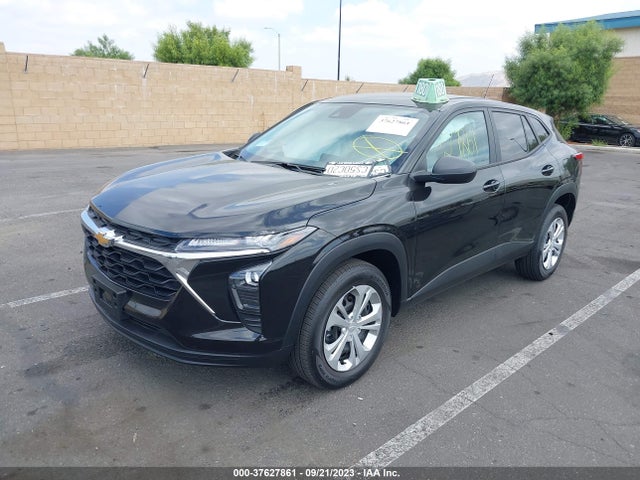 Chevrolet TRAX LS 2024 KL77LFE29RC047748 Image 2