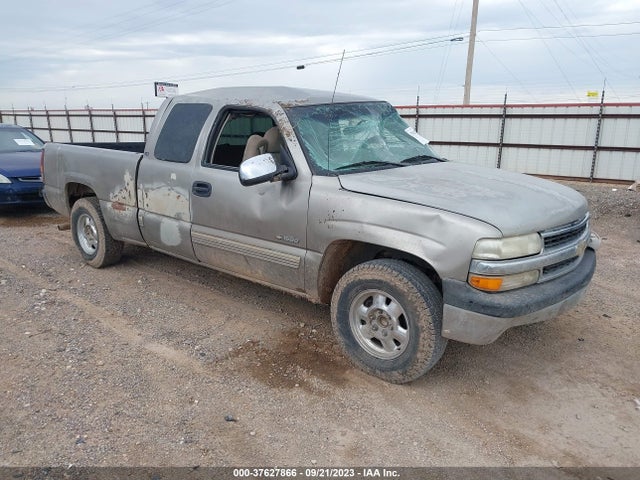 2001 CHEVROLET SILVERADO 1500 LS VIN: 2GCEC19V511202596