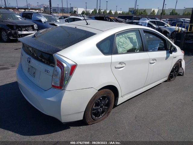 Toyota Prius Four 2015 JTDKN3DU1F0474685 Image 10