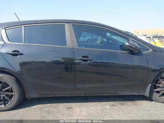 KIA Forte 5-door Lx 2016 KNAFK5A82G5630599 Image 6