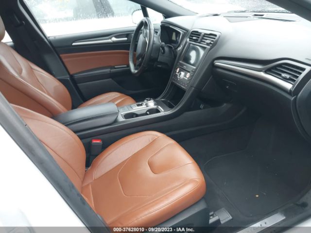 3FA6P0K96LR152974 Ford Fusion Titanium