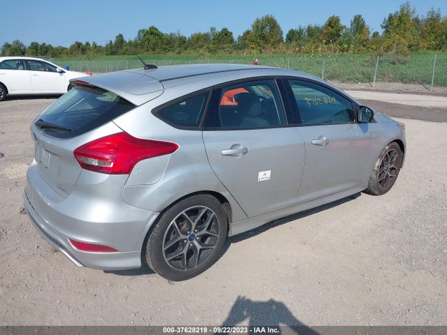 1FADP3K27GL333355 Ford FOCUS SE
