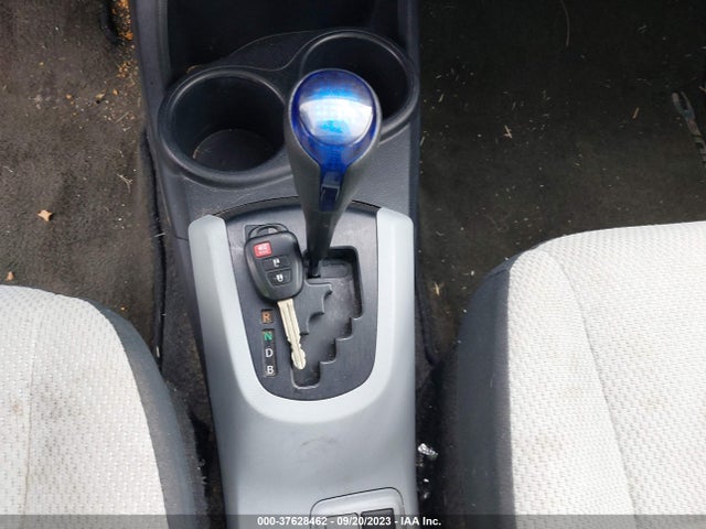 Toyota Prius C One/three/two/four 2014 JTDKDTB39E1562955 Image 11