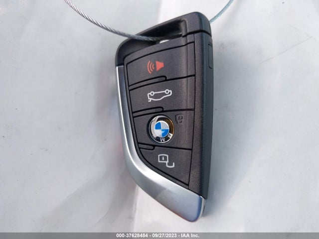 BMW 3 Series 330i 2023 аукцион фото