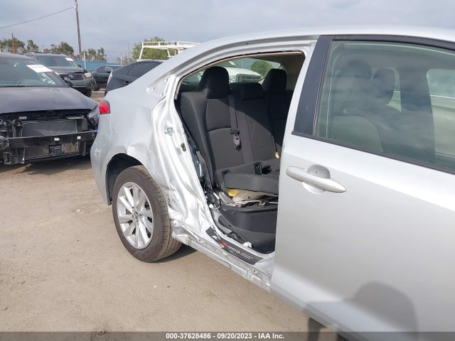 Toyota Corolla Hybrid 2023 JTDBCMFE6P3005996 Image 6
