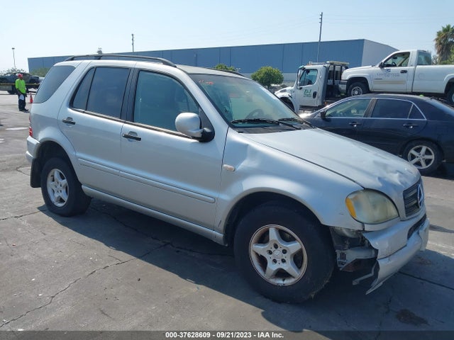 2000 MERCEDES-BENZ M-CLASS VIN: 4JGAB54EXYA168134