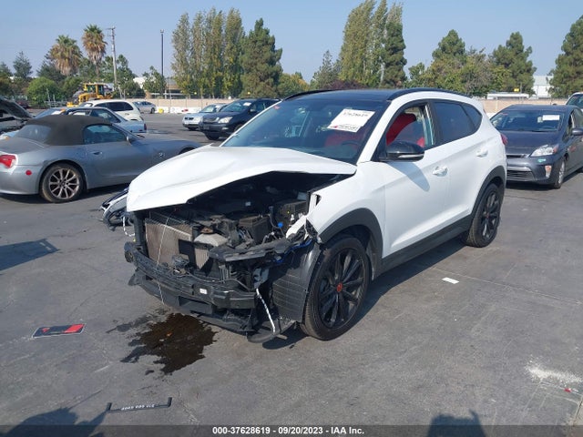 Hyundai Tucson Night 2017 KM8J33A22HU541564 Image 2