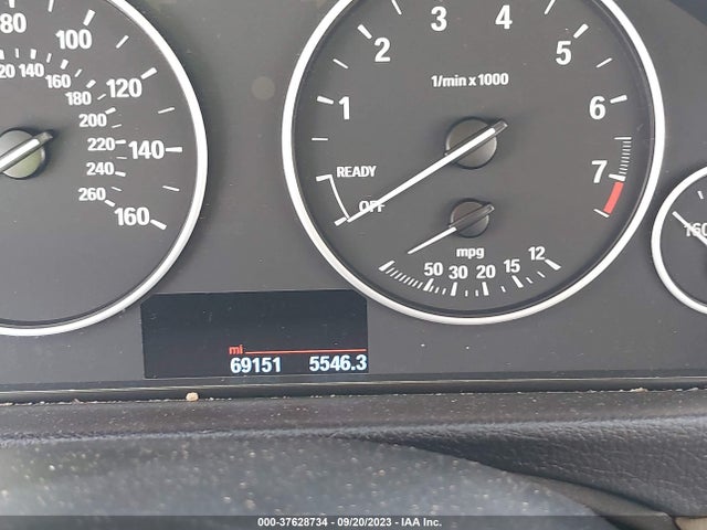 BMW 320i 2016 WBA8E1G55GNU11240 Image 7