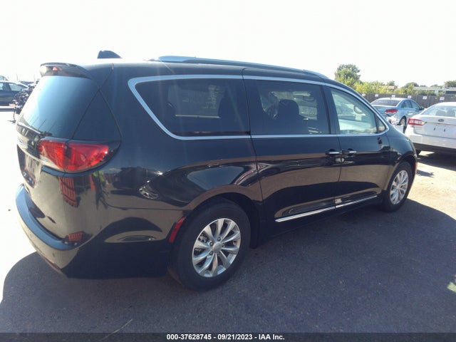 2018 CHRYSLER PACIFICA TOURING L VIN: 2C4RC1BG0JR119785
